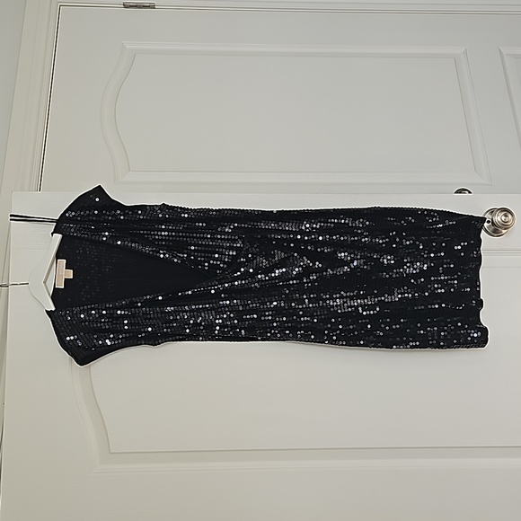 Michael Kors Wrap Dress - Picture 2 of 5